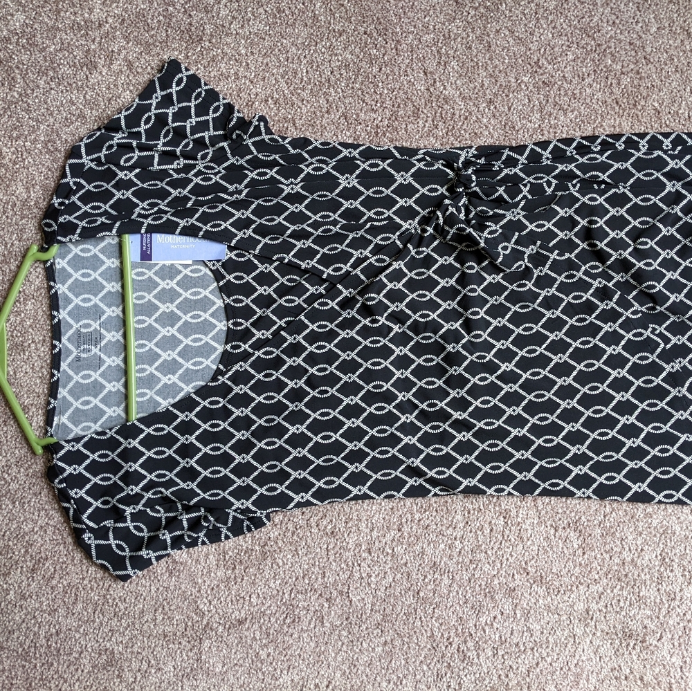 Motherhood maternity Nursing black geometric Blouse S